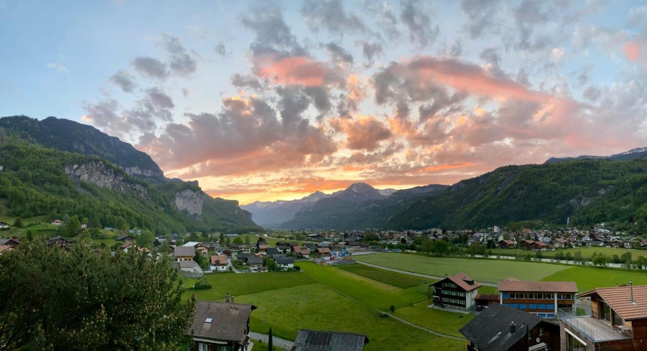 Appartement Aareschlucht- Grandiose Aussicht Fuer 2-6 Pers. Meiringen Luaran gambar